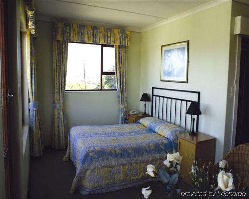 The Halyards Hotel & Spa Port Alfred Room photo